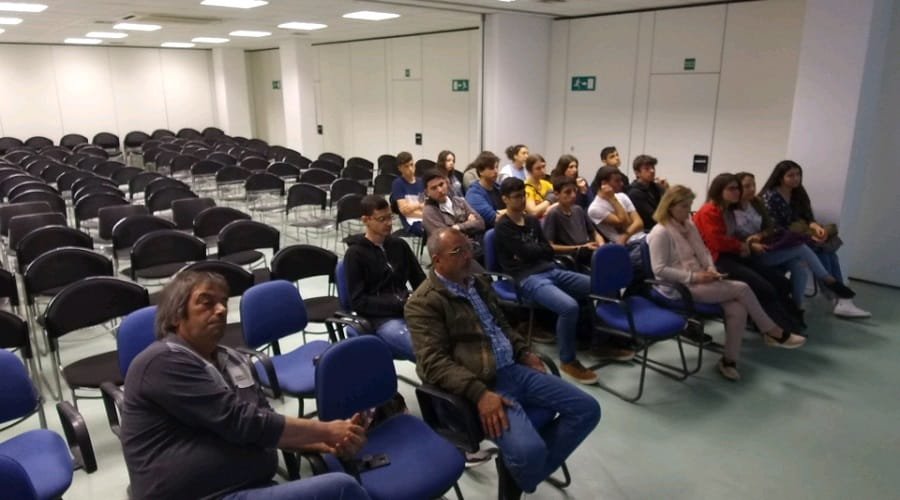 milos imerys mathites0519a