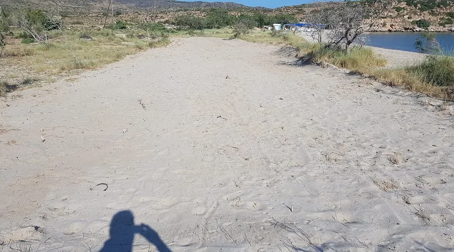 axivadolimni beachbar1