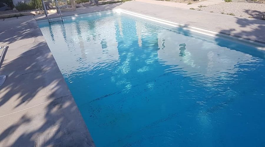 milos aqua pisina meta