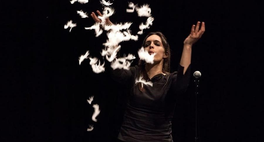 milos daneika papoutsia