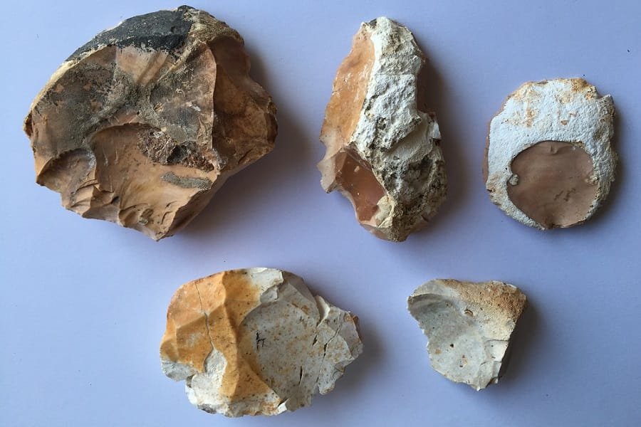 kythros lithina ergaleia