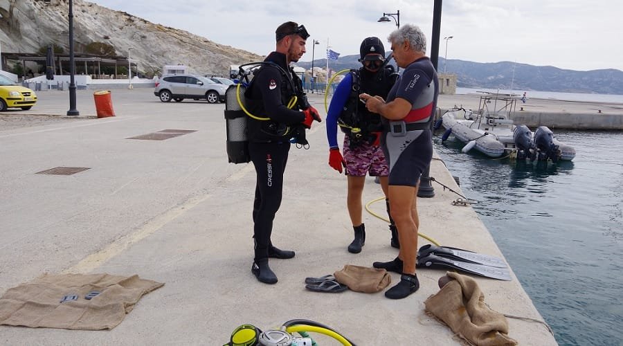 kimolos ethelontikos katharismos 031120a