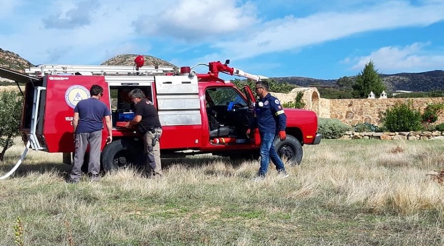 psathadika milos pyrkagia2