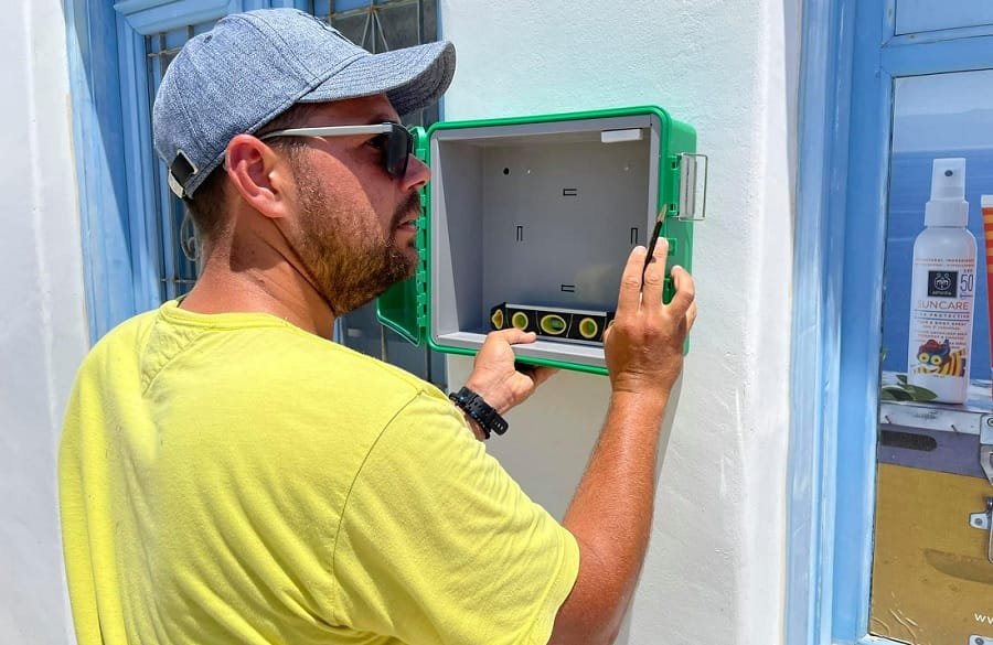 serifos iatreio apinidotis 1