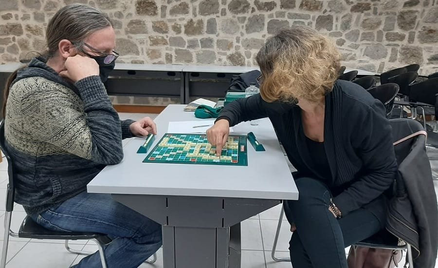 scrabble omada milos 2022b