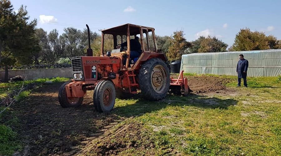 epal laxanokipos milos 2022d