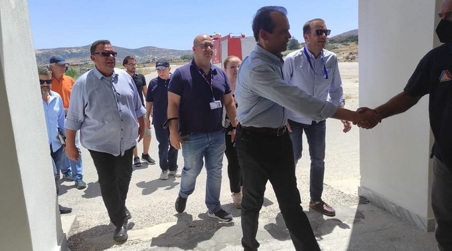 aeroporikos tourismos milos 2022a