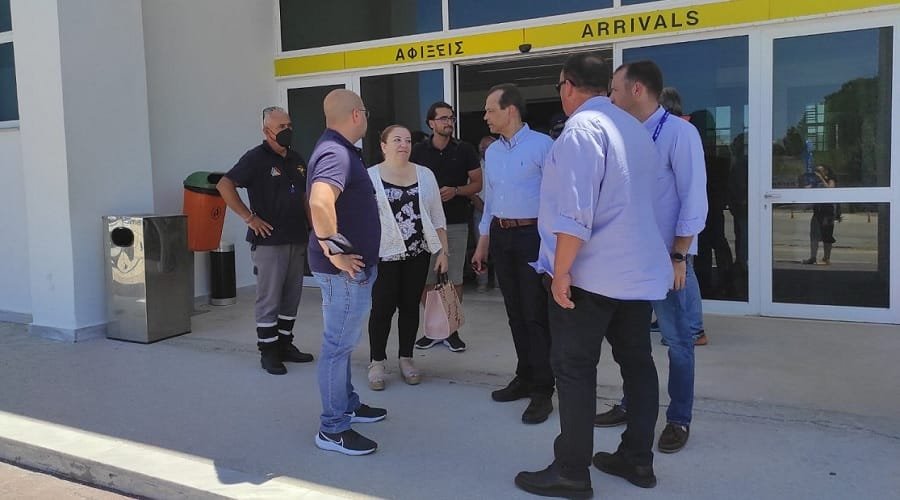 aeroporikos tourismos milos 2022b