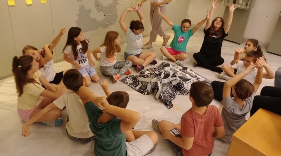 mmm ekpaideytika milos 2024c min