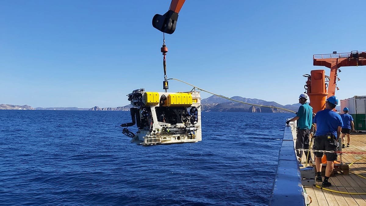 ydrothermiko-pedio-yfalokripida-milos-2025b